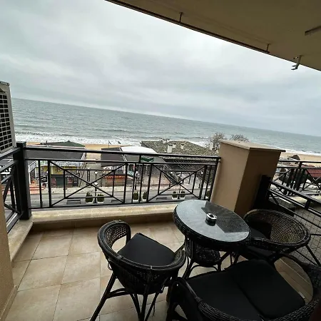 адмирал- сирена Apartment