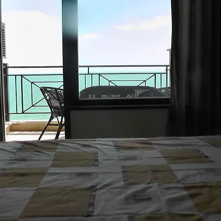 адмирал- сирена Golden Sands